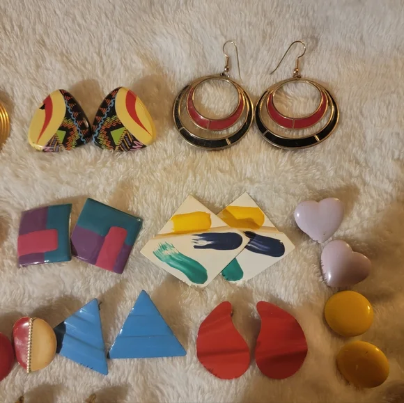 Vintage metal earrings - Picture 4 of 7